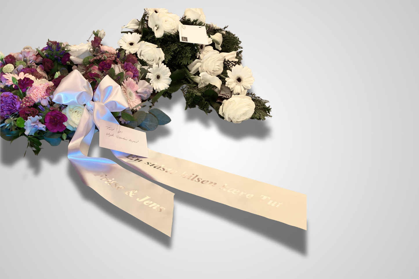 Rubans de bouquet imprimés de JM Band®. Achetez des rubans en Blanc ici.