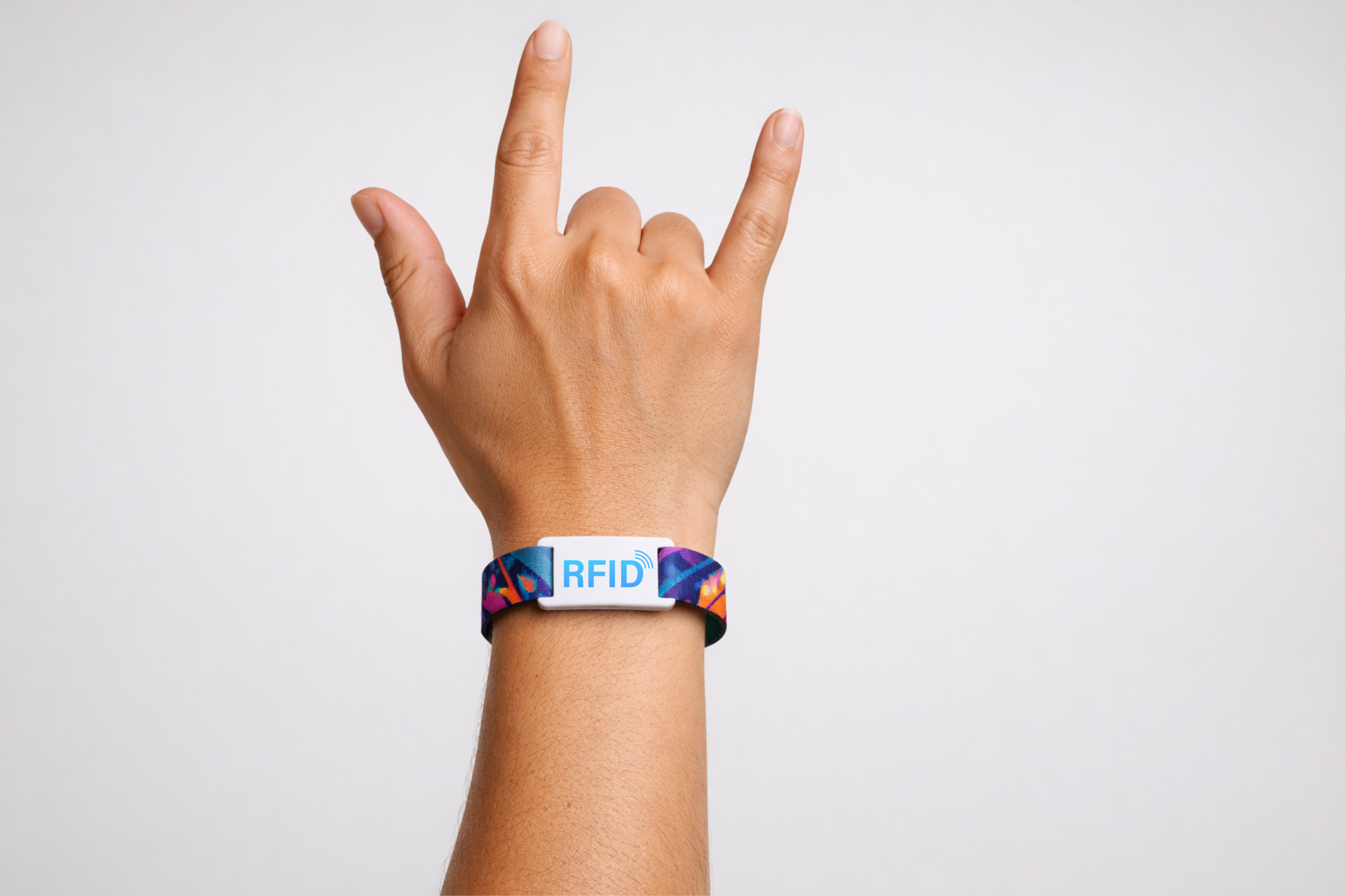 RFID-Armbänder für Festivals: Schneller Einlass und bargeldloses Bezahlen ohne Chaos